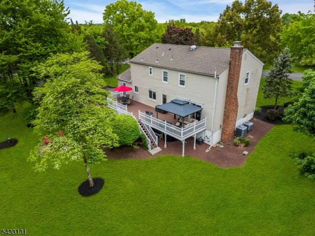 566 Glen Ridge Dr, Bridgewater Twp., NJ 08807