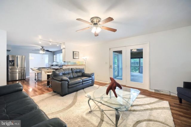 217 MOORE DR, Hanover, PA 17331