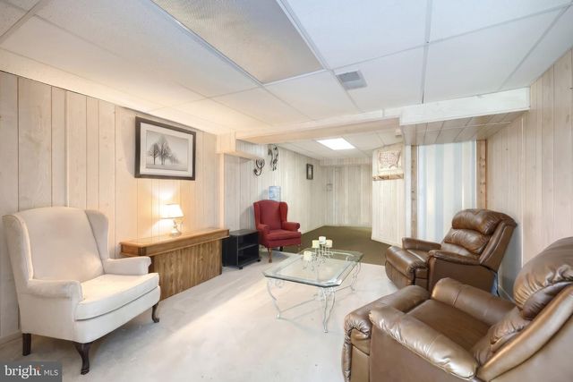 217 MOORE DR, Hanover, PA 17331
