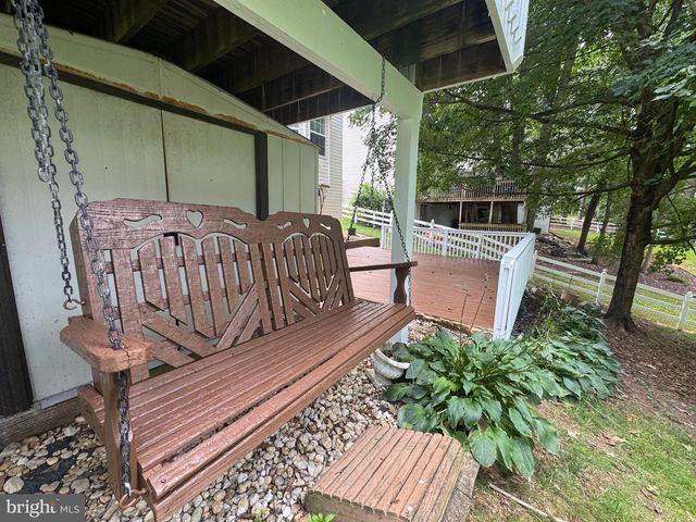 217 MOORE DR, Hanover, PA 17331