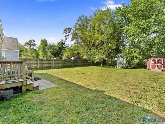 1112 Jett Ave, Colonial Heights, VA 23834