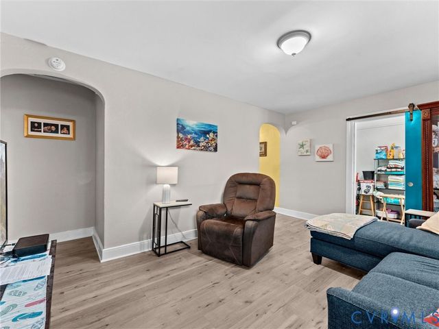 1112 Jett Ave, Colonial Heights, VA 23834