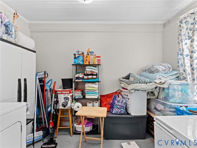 1112 Jett Ave, Colonial Heights, VA 23834