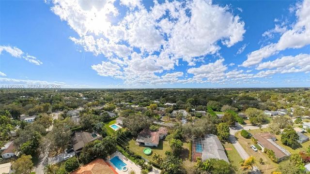 15815 SW 85th Ave, Palmetto Bay, FL 33157