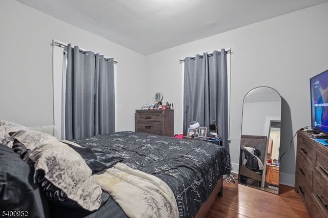 575 Sand Ford Ave, Newark City, NJ 07106