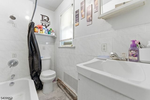 575 Sand Ford Ave, Newark City, NJ 07106