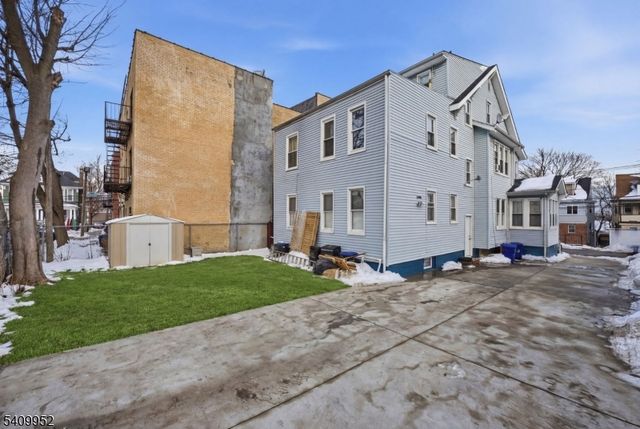 575 Sand Ford Ave, Newark City, NJ 07106