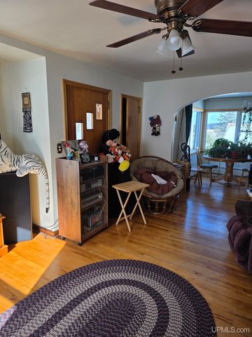 817 W Maple Street, Iron River, MI 49935