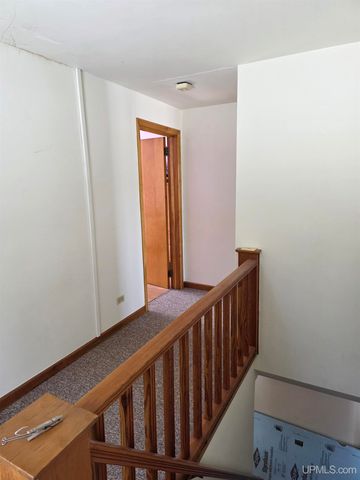 817 W Maple Street, Iron River, MI 49935