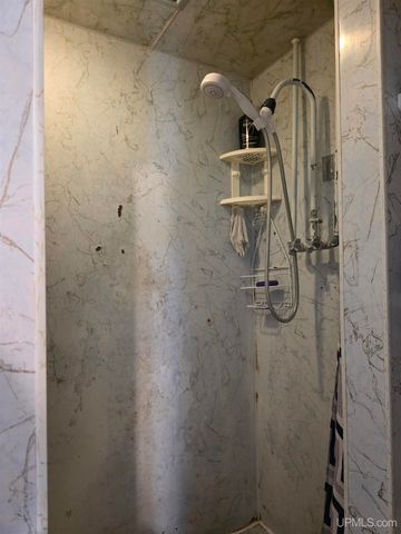 817 W Maple Street, Iron River, MI 49935