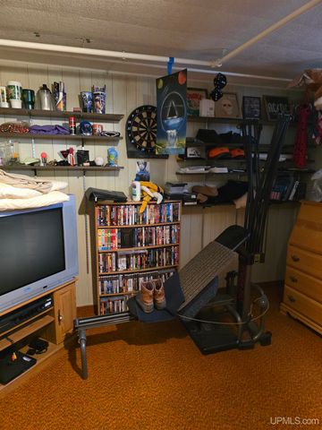 817 W Maple Street, Iron River, MI 49935