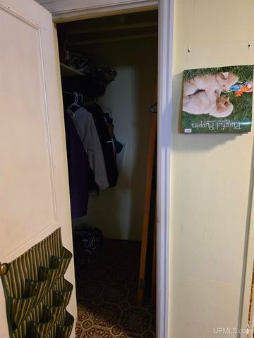 817 W Maple Street, Iron River, MI 49935