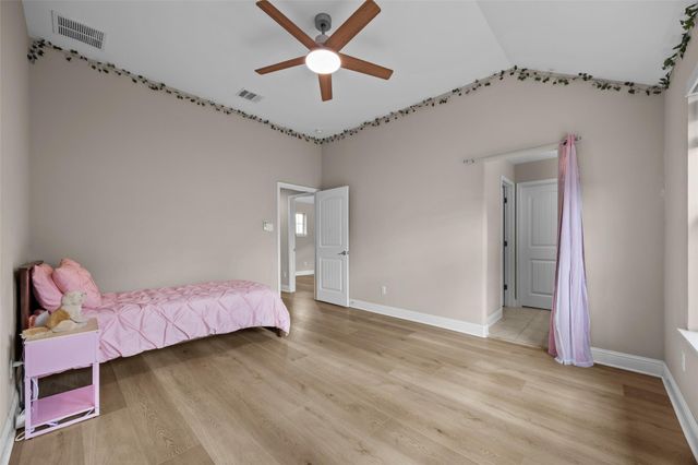 402 Raging River RD, Cedar Park, TX 78613