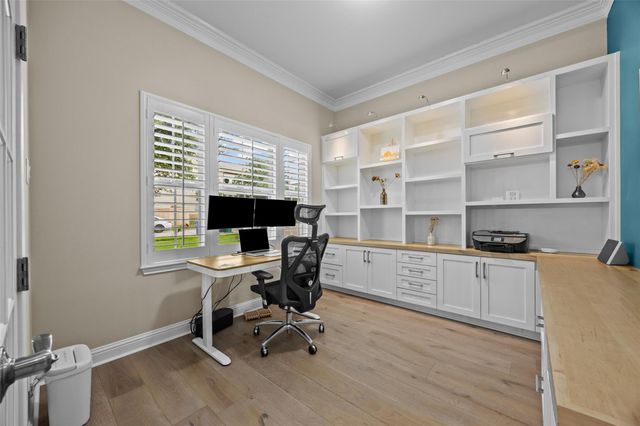 402 Raging River RD, Cedar Park, TX 78613