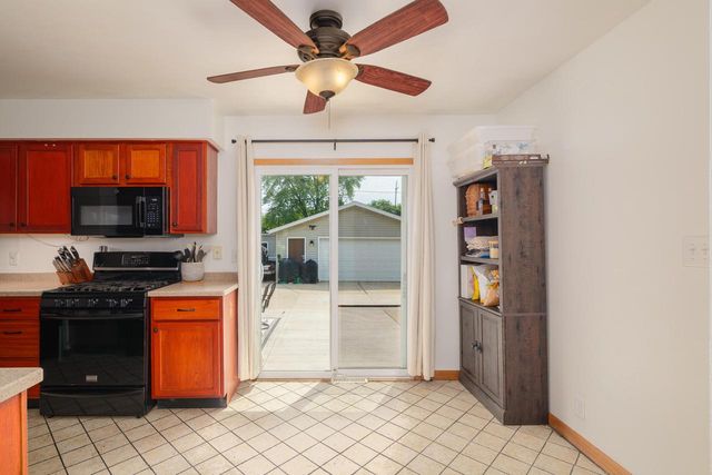 4609 Pershing BOULEVARD, Kenosha, WI 53144