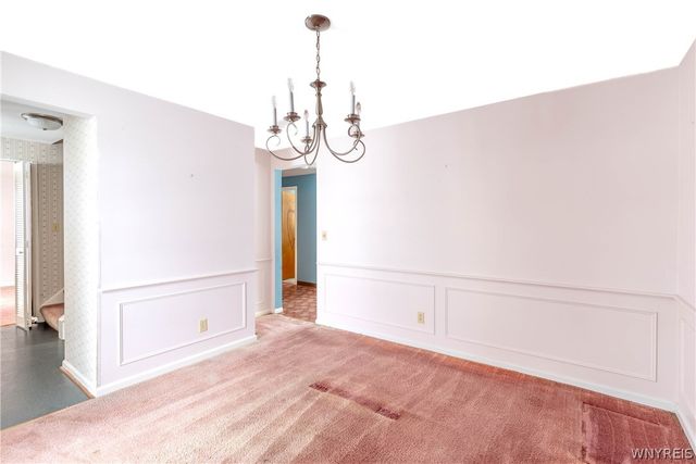 15 Presidents Walk, Amherst, NY 14221