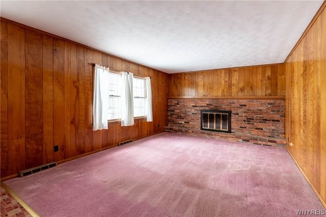 15 Presidents Walk, Amherst, NY 14221