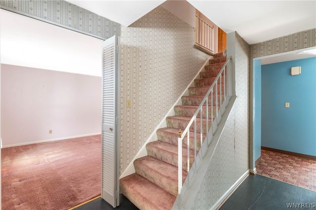 15 Presidents Walk, Amherst, NY 14221