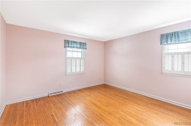 15 Presidents Walk, Amherst, NY 14221