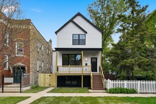 3323 W Belden Avenue, Chicago, IL 60647