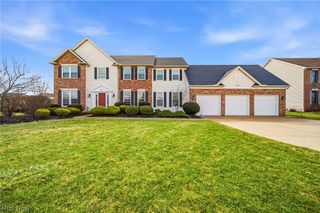 27067 Sanctuary Lane, Olmsted Twp, OH 44138