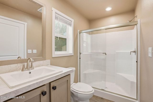 11776 N Hauser Lake RD, SPC 15, Hauser, ID 83854