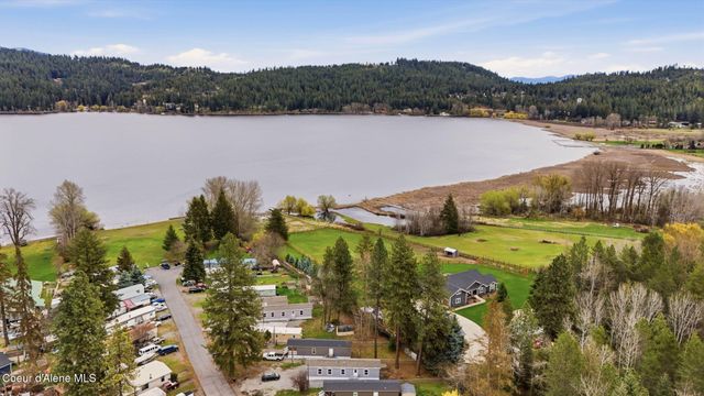 11776 N Hauser Lake RD, SPC 15, Hauser, ID 83854