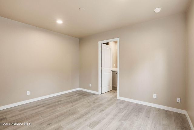 11776 N Hauser Lake RD, SPC 15, Hauser, ID 83854