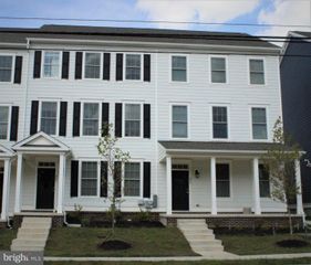 985 LOREWOOD GROVE RD, Middletown, DE 19709