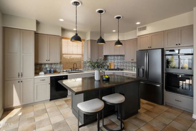 710 W Owen Court, Altadena, CA 91001