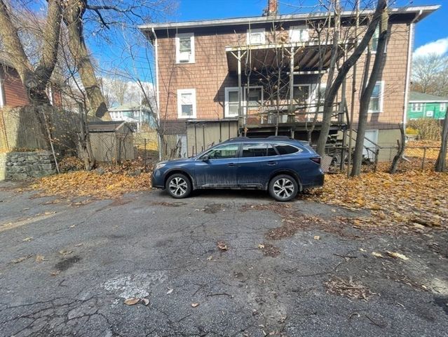 3 High Street Place 2, Brookline, MA 02445