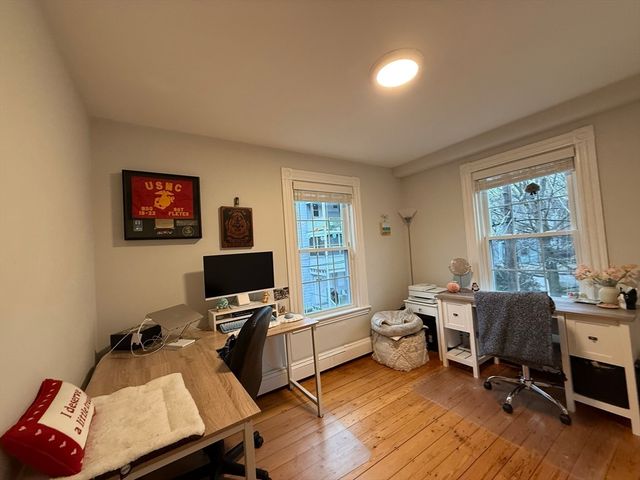3 High Street Place 2, Brookline, MA 02445