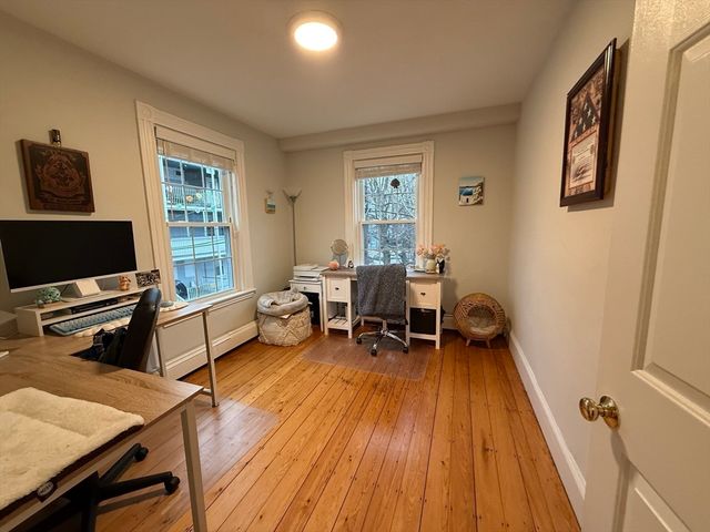 3 High Street Place 2, Brookline, MA 02445