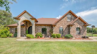 423 Elm Street, Oyster Creek, TX 77541
