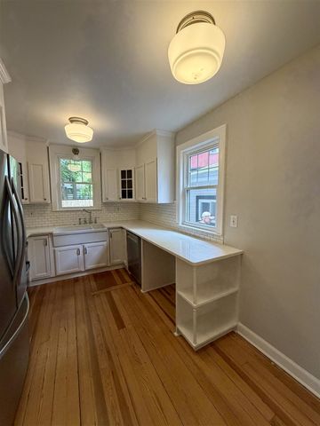 1201 Granger Avenue, Ann Arbor, MI 48104