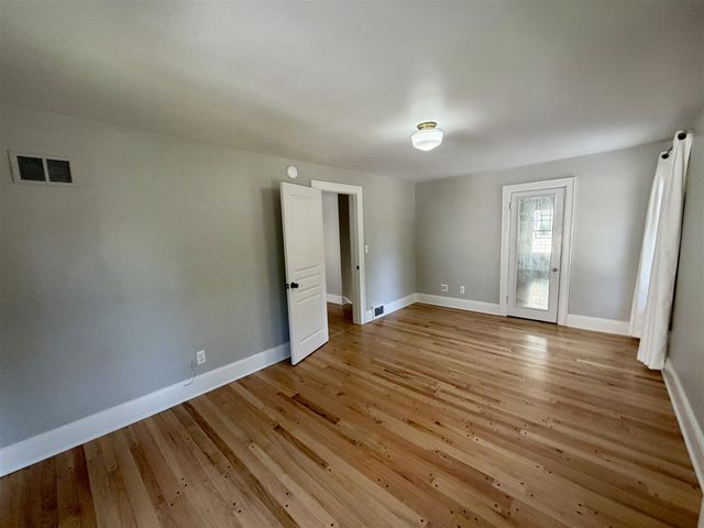 1201 Granger Avenue, Ann Arbor, MI 48104