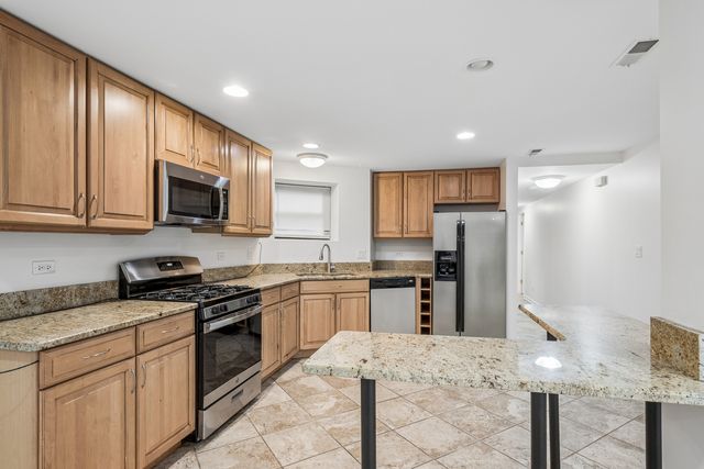 1416 W Carmen Avenue G, Chicago, IL 60640