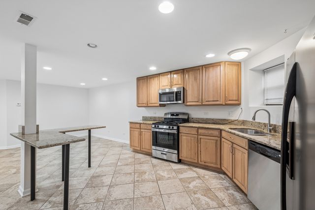 1416 W Carmen Avenue G, Chicago, IL 60640