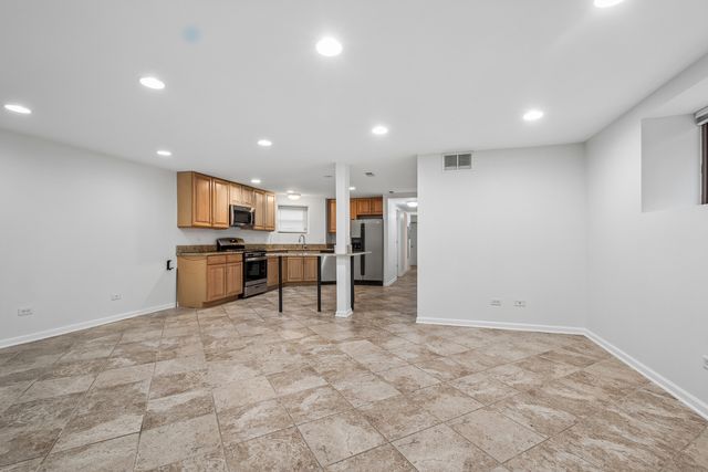1416 W Carmen Avenue G, Chicago, IL 60640