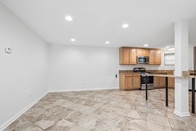 1416 W Carmen Avenue G, Chicago, IL 60640