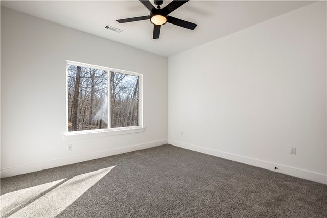 12 Claypole Lane, Bella Vista, AR 72715