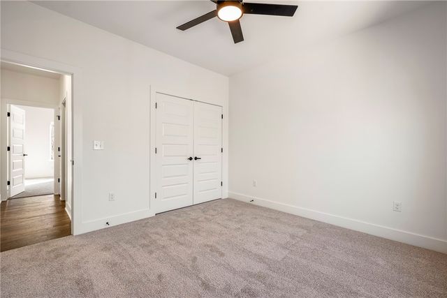 12 Claypole Lane, Bella Vista, AR 72715