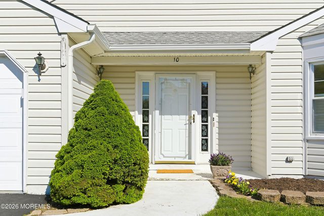 10 Springhill Drive, Brick, NJ 08724
