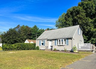 17 Dale Road, Enfield, CT 06082