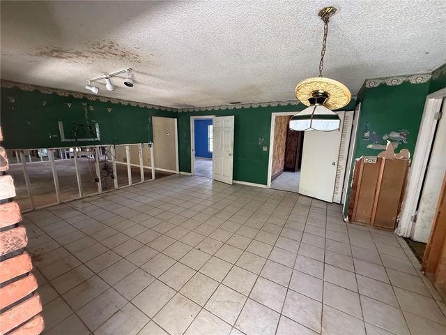 4025 SE 17TH STREET, Ocala, FL 34471