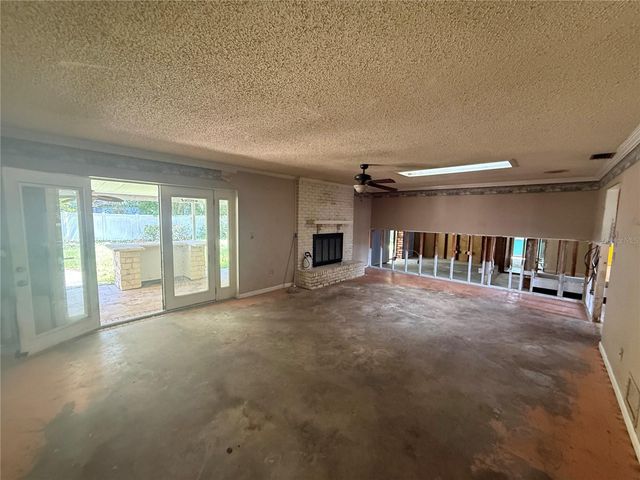 4025 SE 17TH STREET, Ocala, FL 34471
