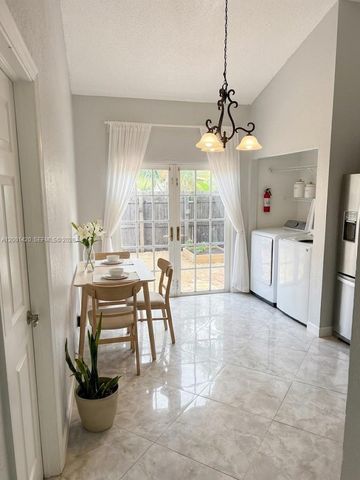 7431 Tam Oshanter Blvd 7431, North Lauderdale, FL 33068