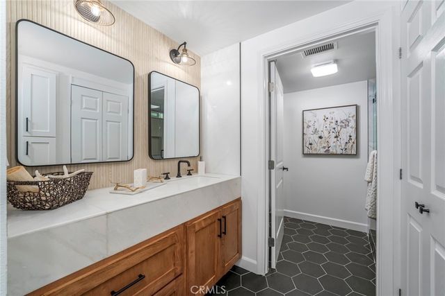 5372 Punta Alta 1C, Laguna Woods, CA 92637