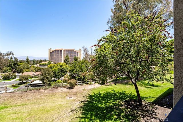 5372 Punta Alta 1C, Laguna Woods, CA 92637