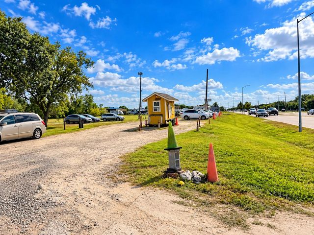 4710 Bailey Rd Road, Pearland, TX 77584